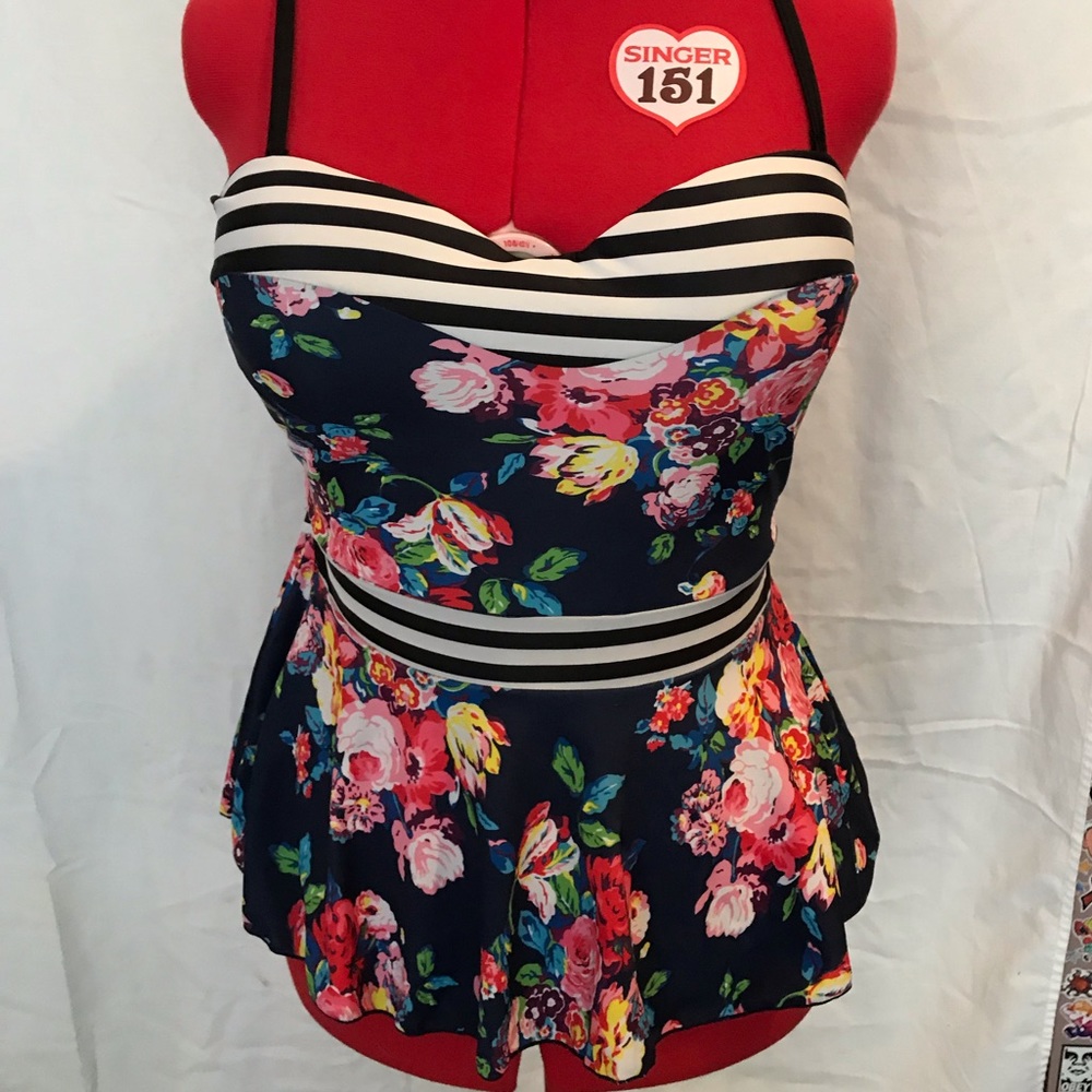 Swim suit